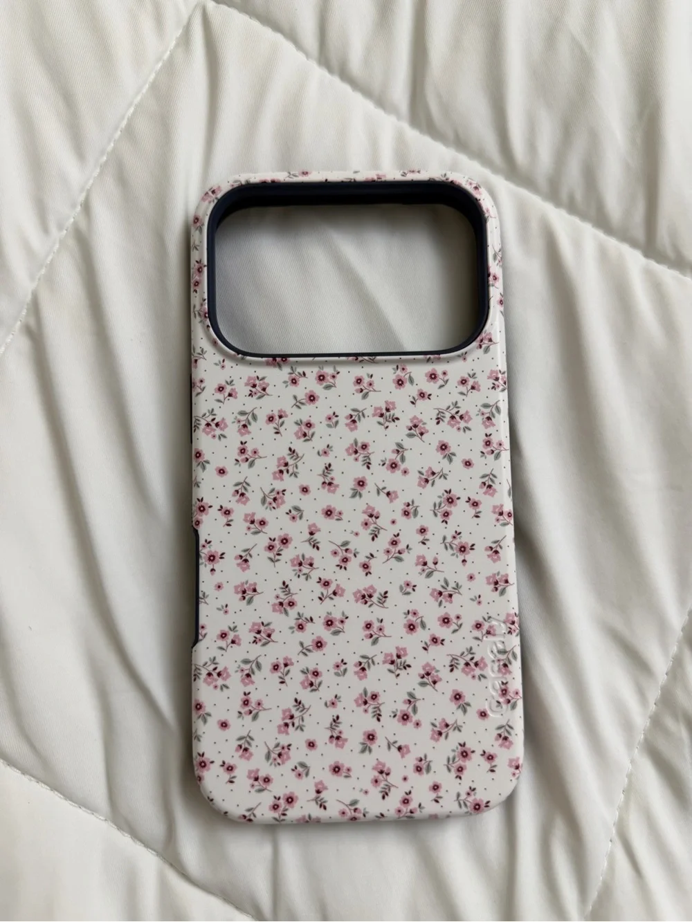 Casely iPhone 17 pro Cottage Charm Cottagecore BOLD FLEX case